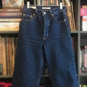 Levi’s Ribcage High Straight Ankle Denim ~ Size 26